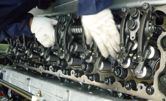 东风雷诺发动机dci11发动机进气阀油封加装步骤